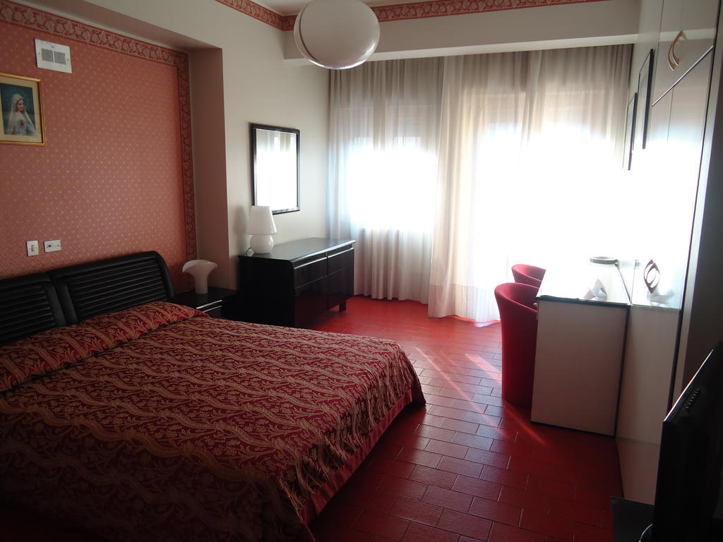Hotel Ristorante Mommo Polistena Rom bilde