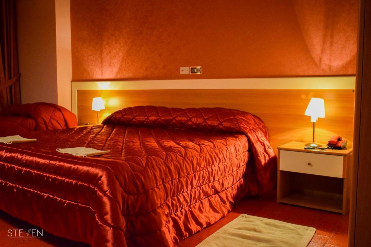 Hotel Ristorante Mommo Polistena Eksteriør bilde