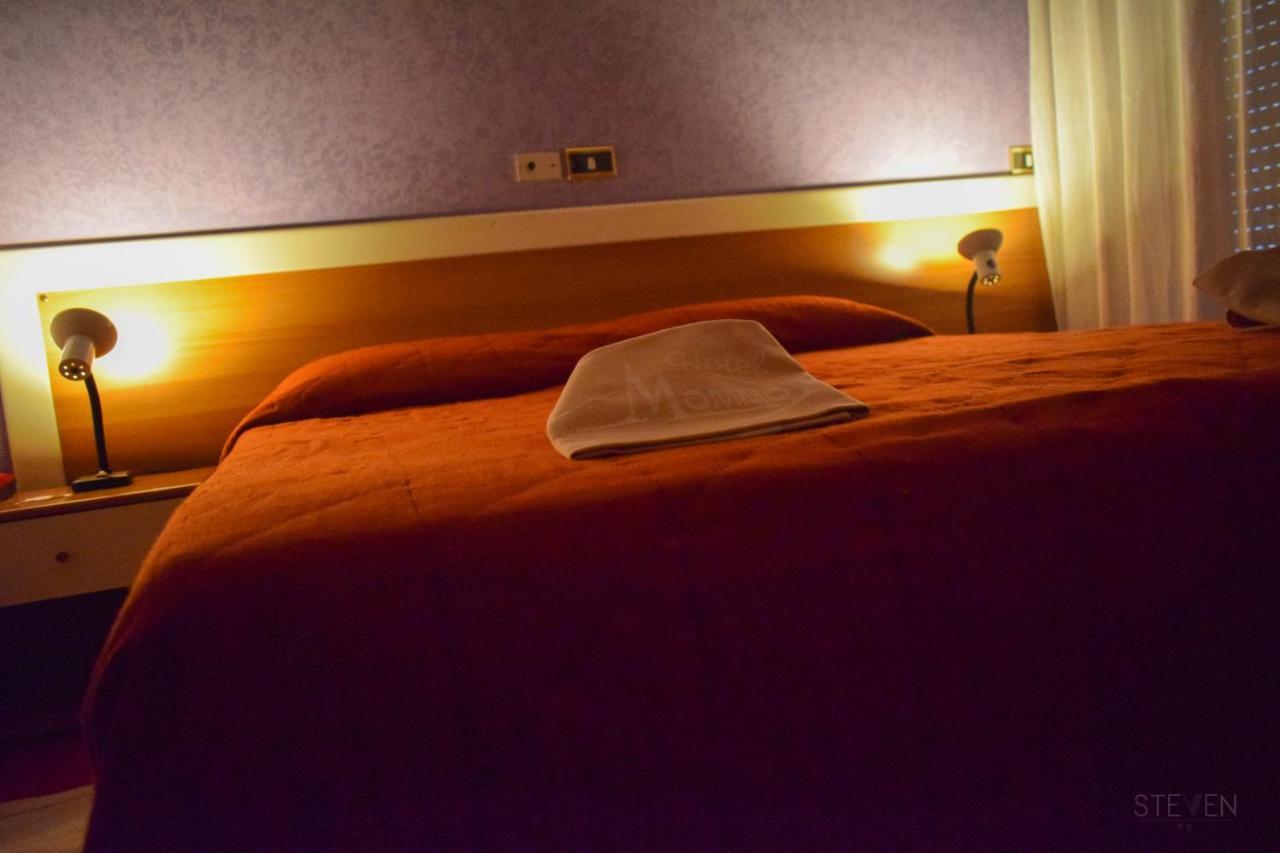 Hotel Ristorante Mommo Polistena Eksteriør bilde